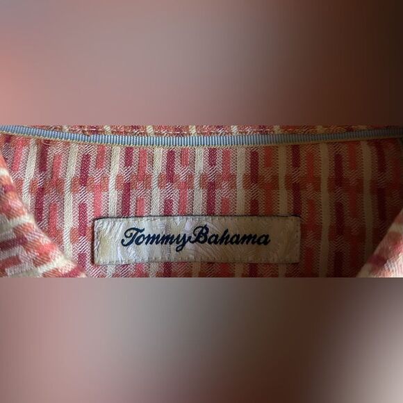 NWOT … TOMMY BAHAMA “Size: M” Dress Shirt - Picture 3 of 4